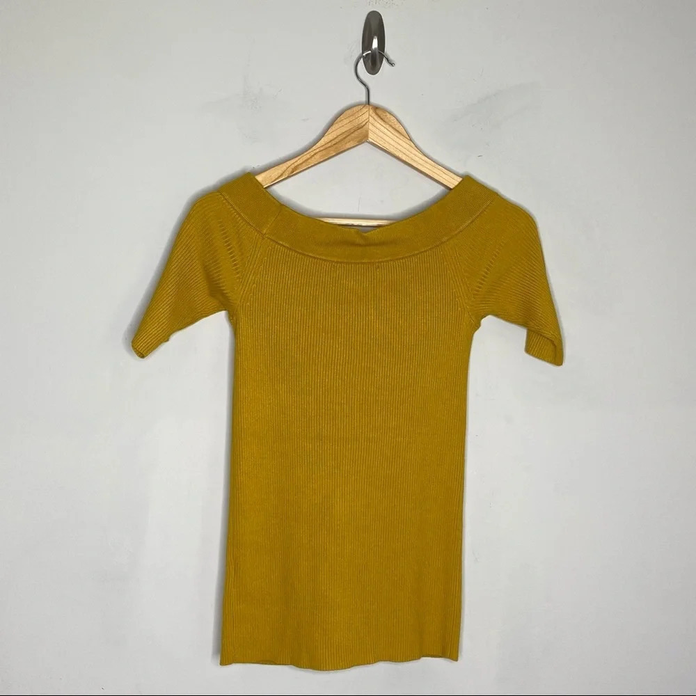 🌟NEW Anthropologie Mustard Yellow Ribbed Off The Shoulder Top Size Small - Picture 6 of 8